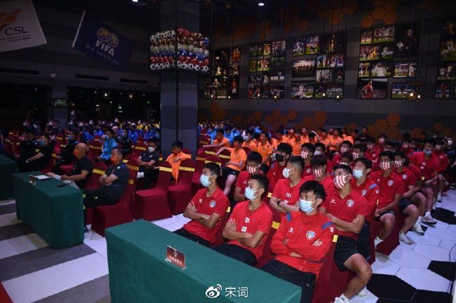 马岚还想再说什么，主治医生这时候开口道：对了，麻烦你们一会去办一个住院手续，我们这边就开始后续的康复和护理了。